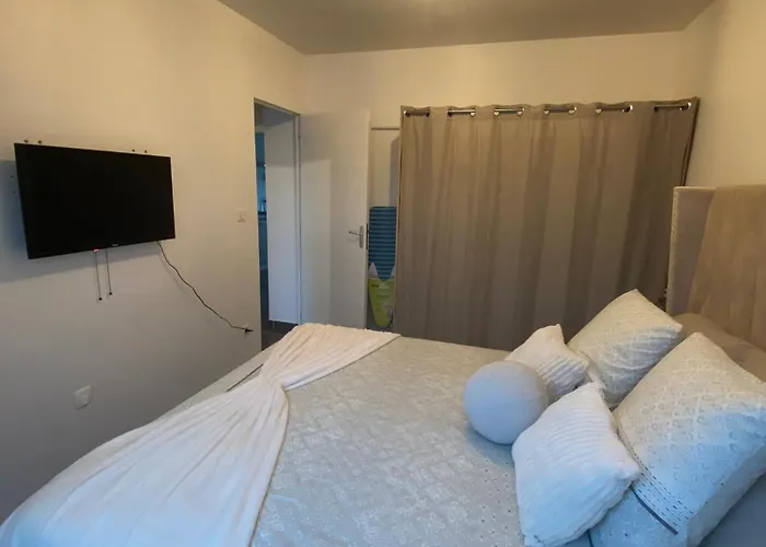 Proche De L'entree Des 24h Apartmán Le Mans