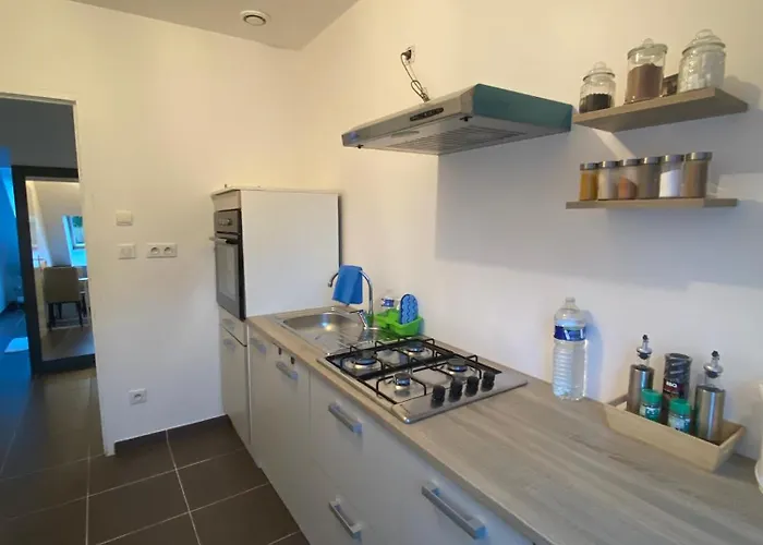 Proche De L'entree Des 24h 르망